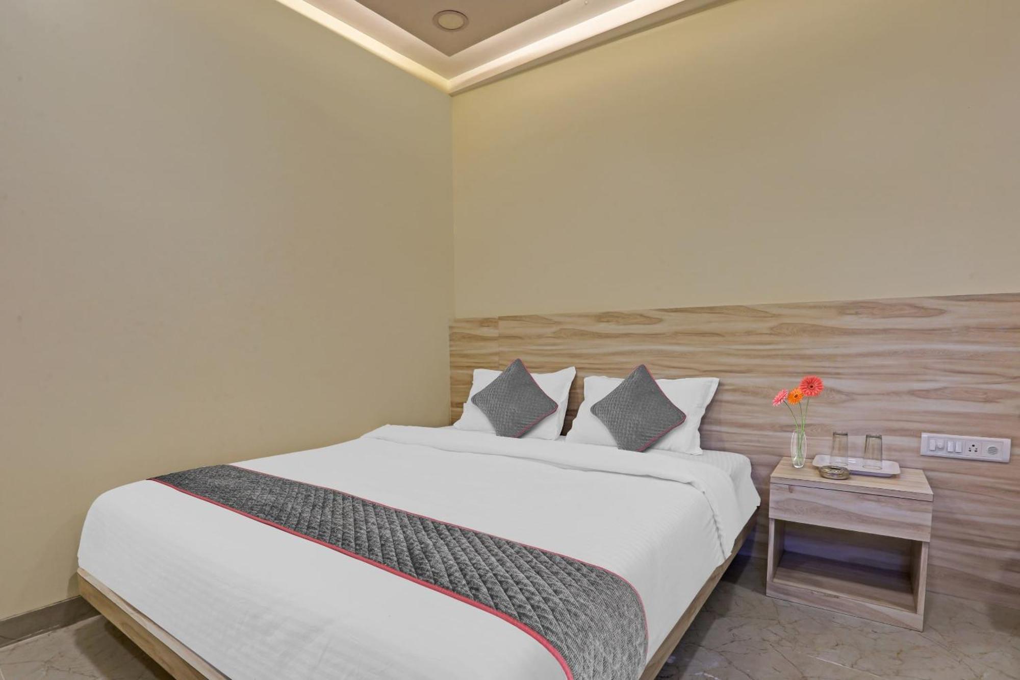 Super Hotel O Kiwi International مومباي المظهر الخارجي الصورة