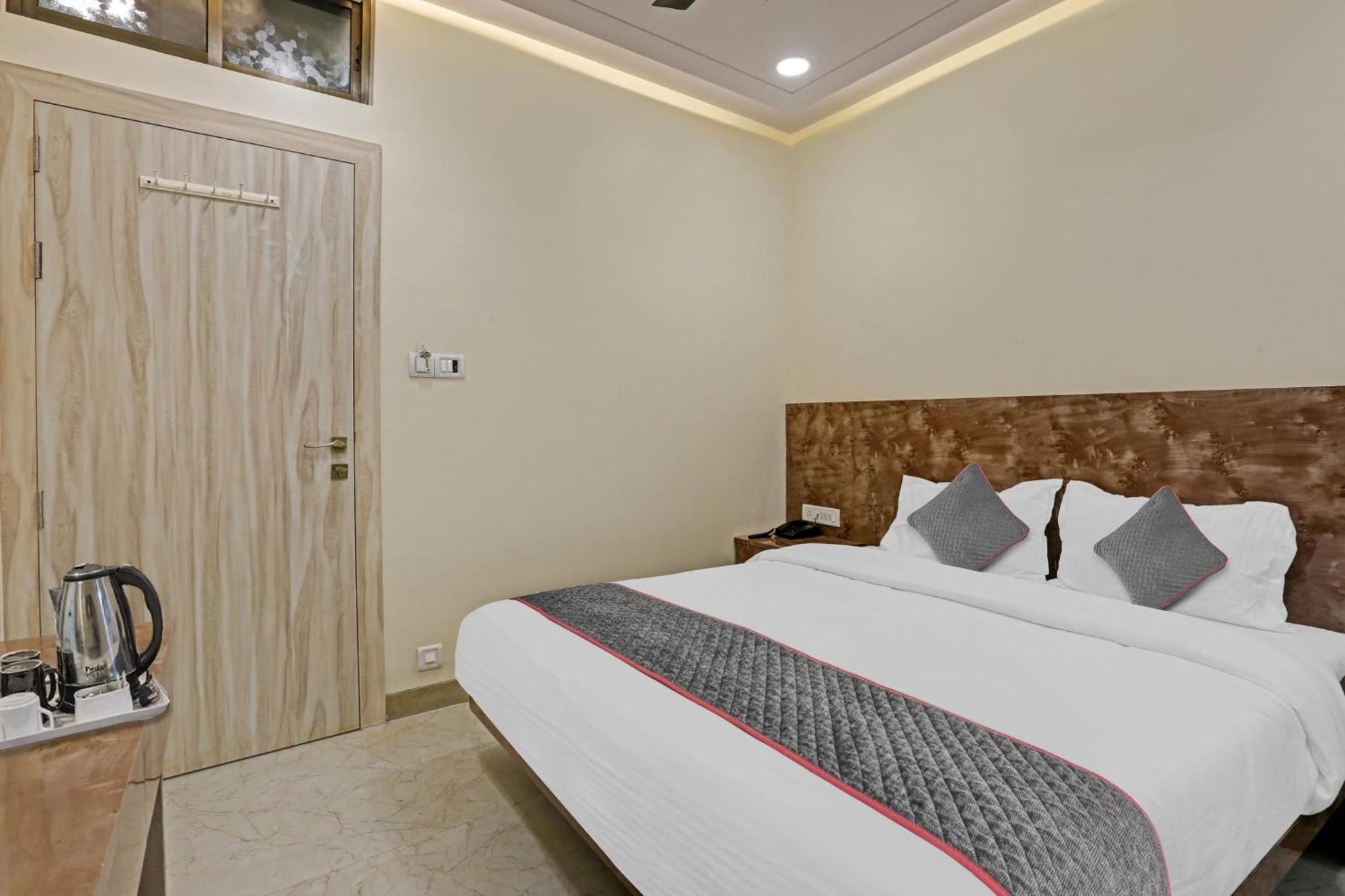 Super Hotel O Kiwi International مومباي المظهر الخارجي الصورة